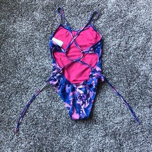 NIKE one piece swim suit